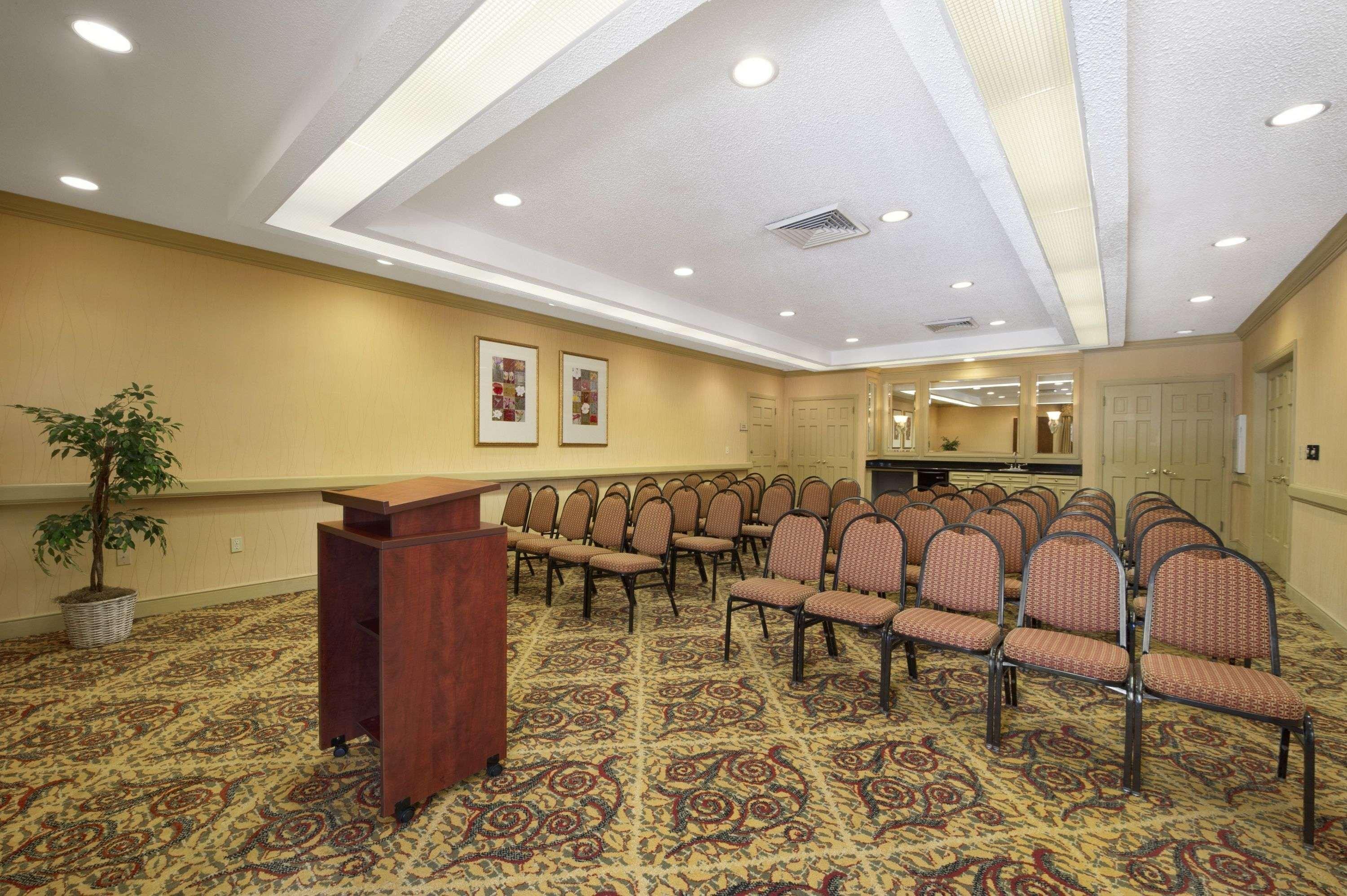Hawthorn Suites By Wyndham Jacksonville Exterior foto