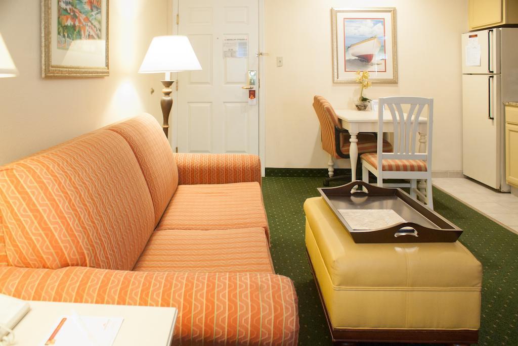 Hawthorn Suites By Wyndham Jacksonville Quarto foto